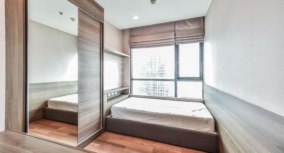 À vendre 2 chambres condo à Sathon, Bangkok