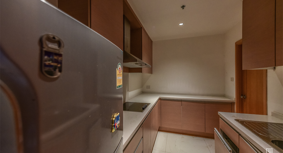 Condo en venta de 3 habitaciones en Sathon, Bangkok