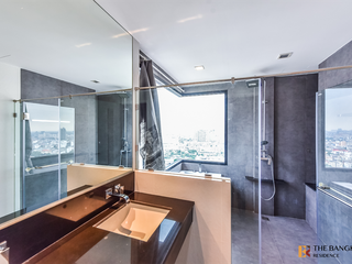 For sale 2 bedrooms condo in Khlong San, Bangkok