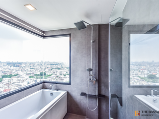 For sale 2 bedrooms condo in Khlong San, Bangkok
