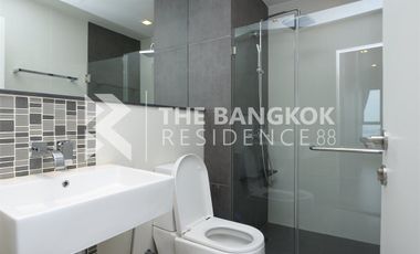 出售 1 卧室 公寓 在 Khlong San, 曼谷