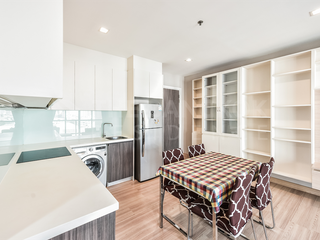 For sale 2 bedrooms condo in Khlong San, Bangkok
