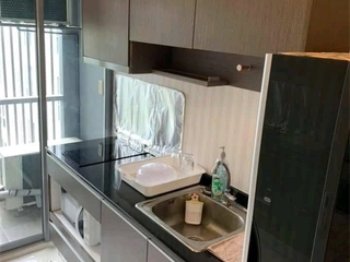 Продажа 2 спальни кондо в Пхра Кханонг, Бангкок