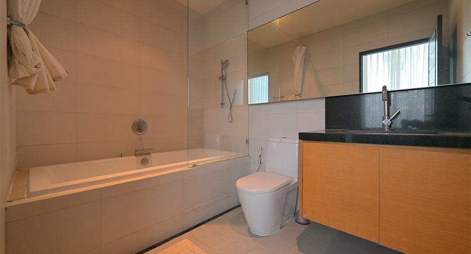 For sale 1 bed condo in Watthana, Bangkok