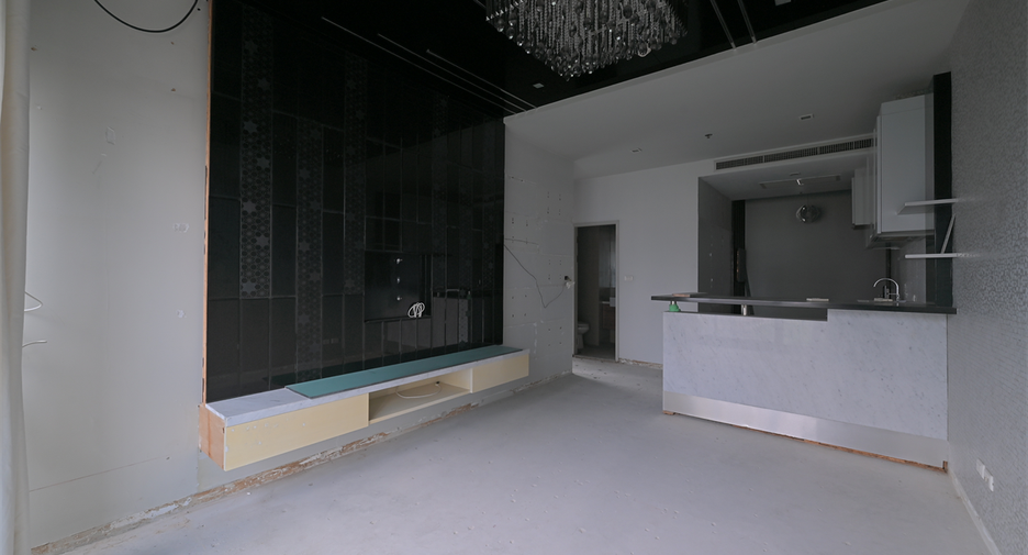 For sale 2 ベッドルーム condo in Khlong Toei, Bangkok