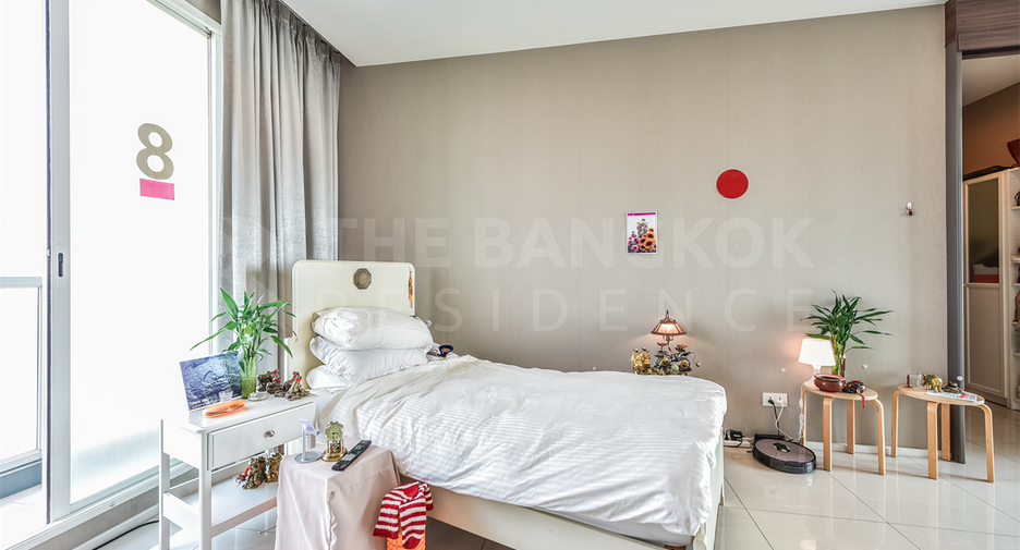 For sale 3 bedrooms condo in Bang Kho Laem, Bangkok
