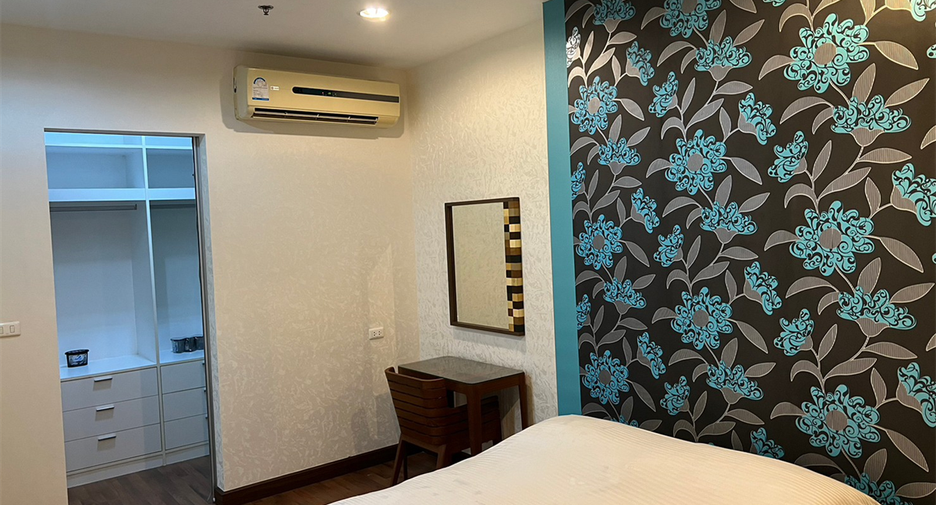 For sale 1 bed condo in Khlong San, Bangkok