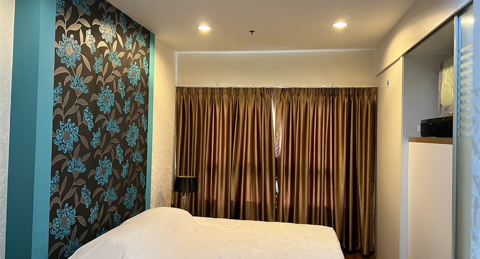 For sale 1 bed condo in Khlong San, Bangkok