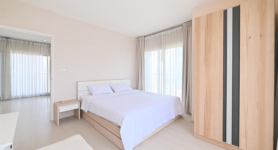For sale 1 bed condo in Khlong Toei, Bangkok