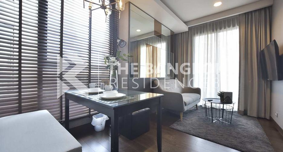 For sale 1 bed condo in Khlong Toei, Bangkok