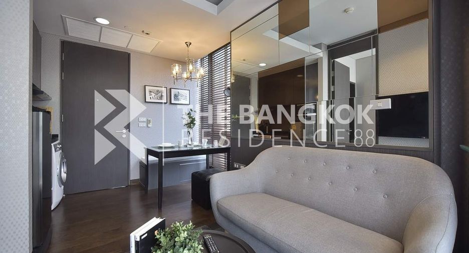 For sale 1 bed condo in Khlong Toei, Bangkok