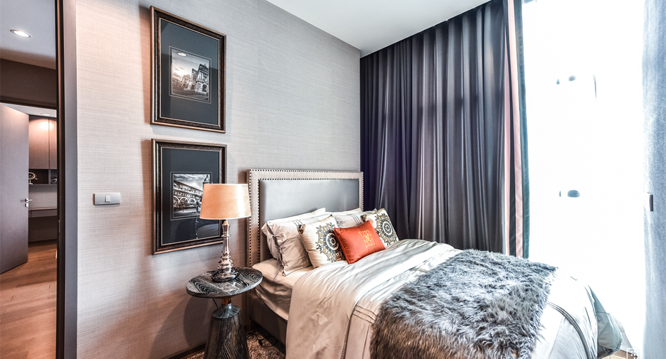 For sale 3 ベッドルーム condo in Sathon, Bangkok