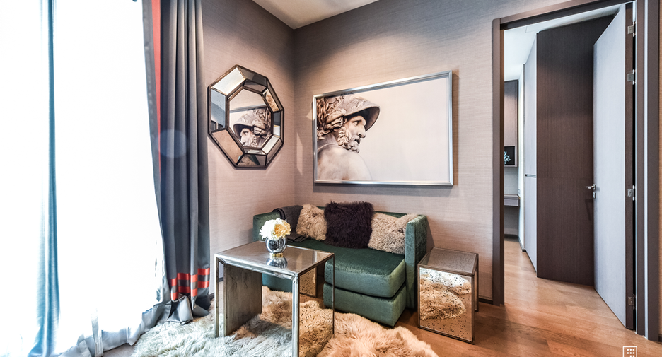 For sale 3 ベッドルーム condo in Sathon, Bangkok