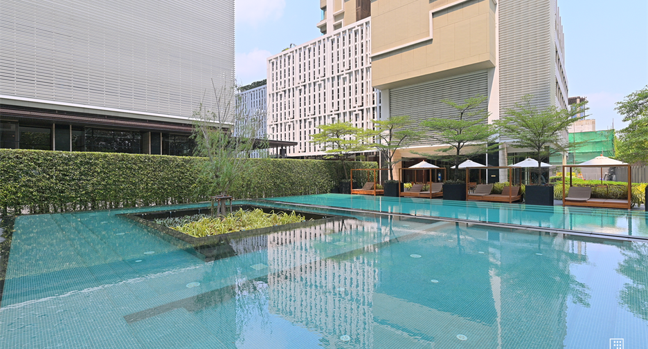 À vendre 2 chambres condo à Khlong Toei, Bangkok