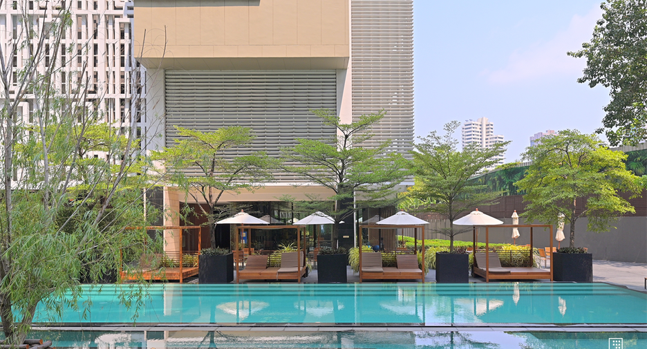 À vendre 2 chambres condo à Khlong Toei, Bangkok