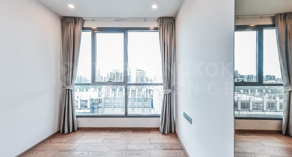 For sale 2 ベッドルーム condo in Pathum Wan, Bangkok