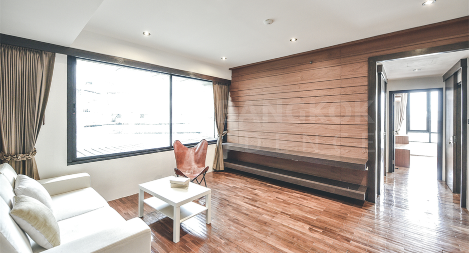 For sale 2 bedrooms condo in Sathon, Bangkok