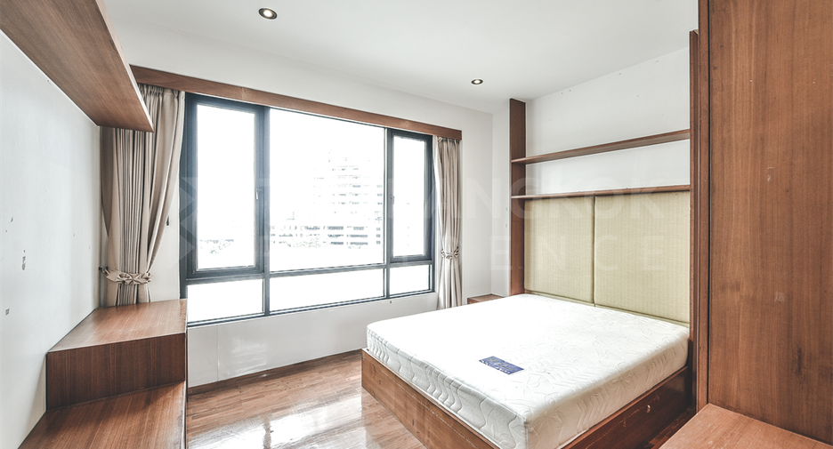 For sale 2 bedrooms condo in Sathon, Bangkok
