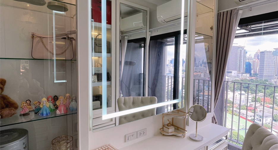 Wohnung zum Kauf mit 1 Zimmer in Sathon, Bangkok