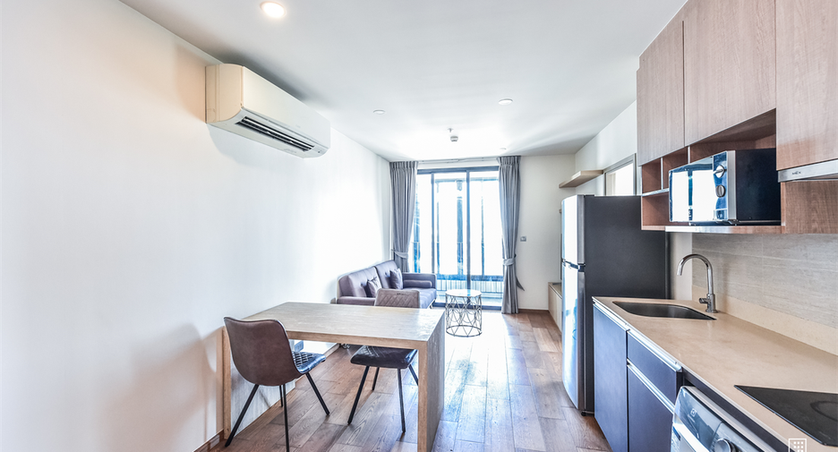For sale 2 bedrooms condo in Pathum Wan, Bangkok