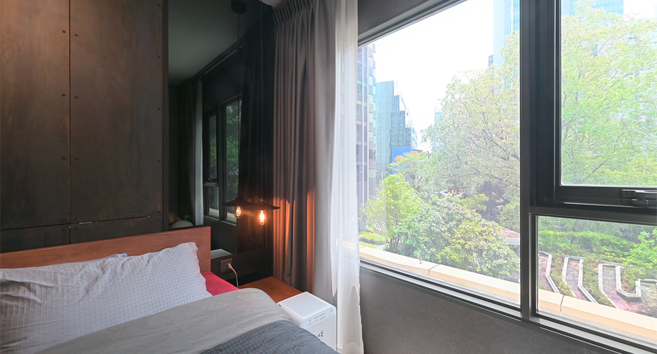 For sale 1 bed condo in Pathum Wan, Bangkok