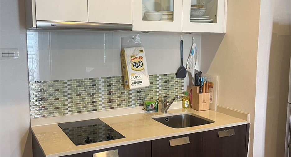À vendre 1 chambre condo à Watthana, Bangkok