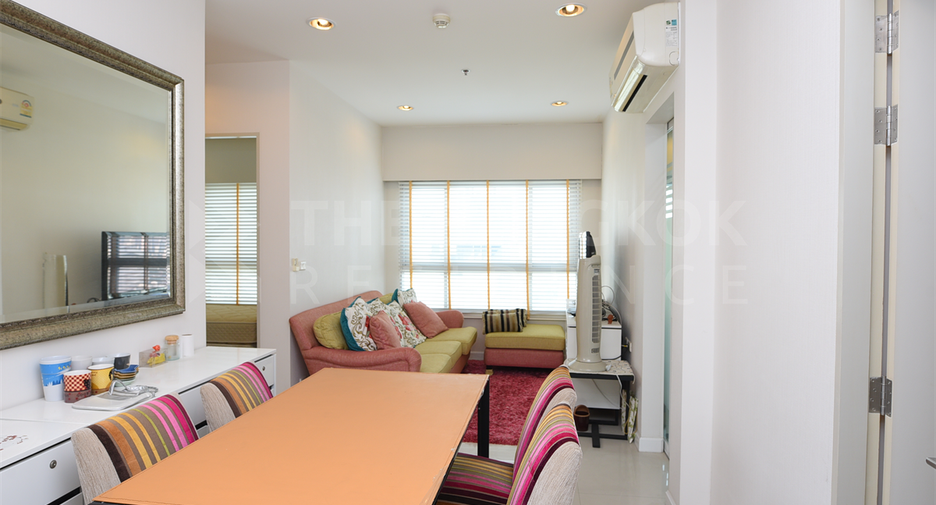 For sale 2 bedrooms condo in Khlong San, Bangkok