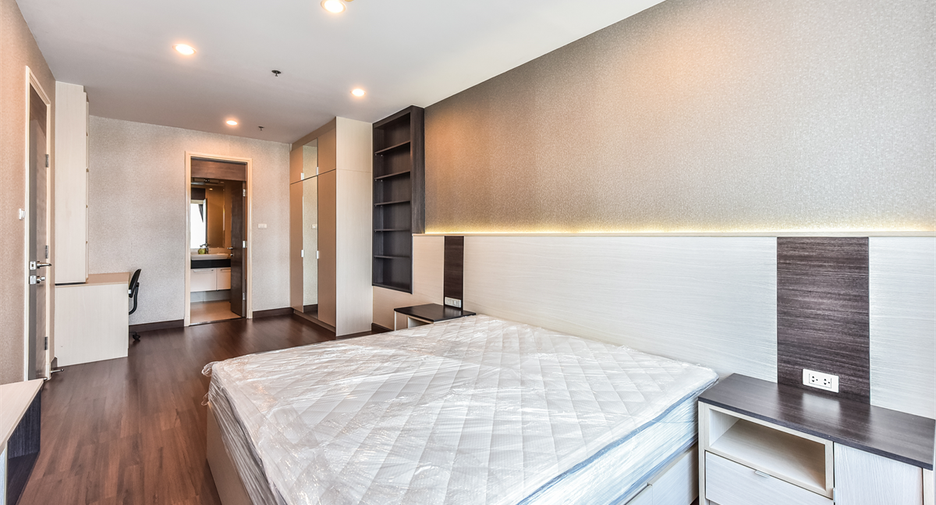 Wohnung zum Kauf mit 2 Zimmer in Yan Nawa, Bangkok