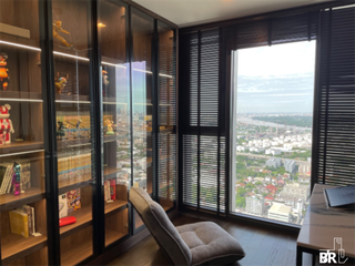 For sale 2 ベッドルーム condo in Phra Khanong, Bangkok