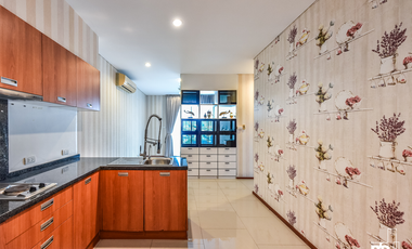 For sale 1 bed condo in Khlong San, Bangkok