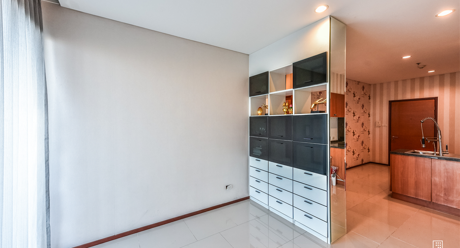 For sale 1 bed condo in Khlong San, Bangkok