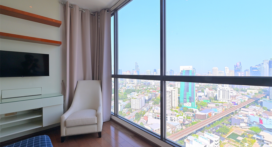 Condo en venta de 2 habitaciones en Khlong Toei, Bangkok