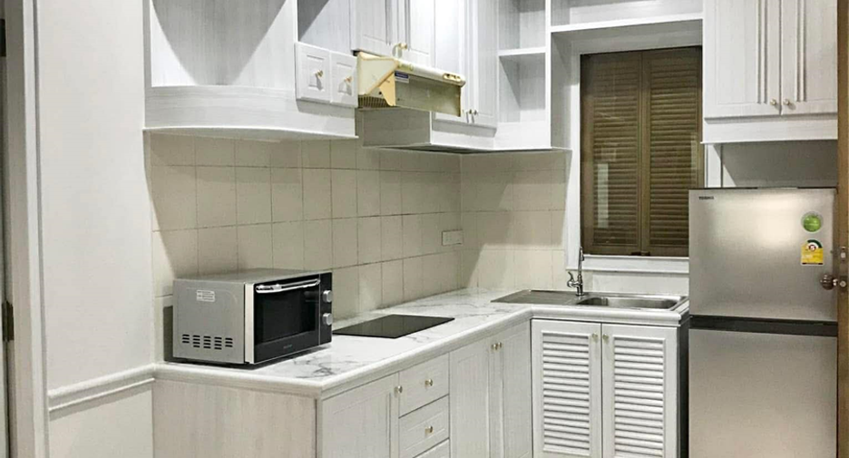 Продажа 1 кровать кондо в Кхлонг Тоеи, Бангкок
