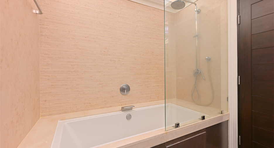For sale 1 bed condo in Watthana, Bangkok