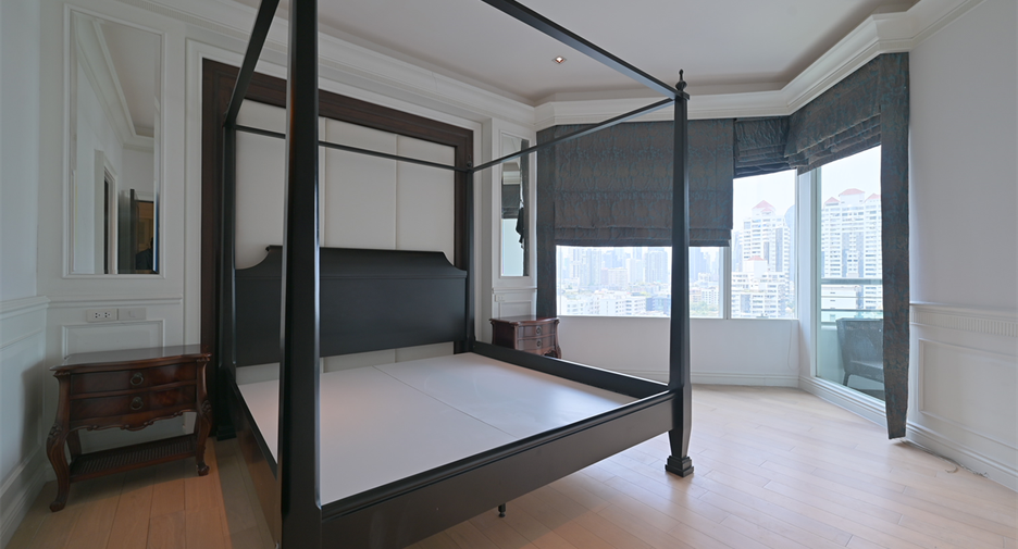For sale 1 bed condo in Watthana, Bangkok