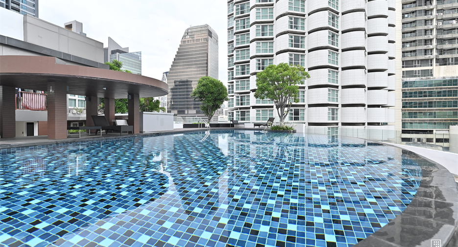 À vendre 3 chambres condo à Watthana, Bangkok