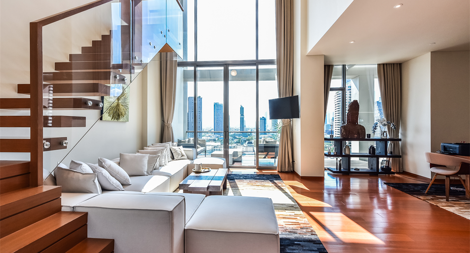 À vendre 1 chambre condo à Sathon, Bangkok