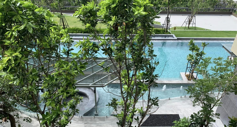 For sale 1 bed condo in Bang Na, Bangkok