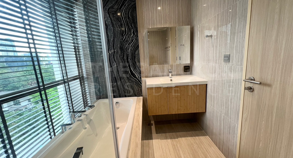 For sale 2 ベッドルーム condo in Watthana, Bangkok