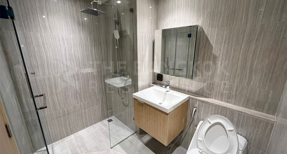 For sale 2 ベッドルーム condo in Watthana, Bangkok