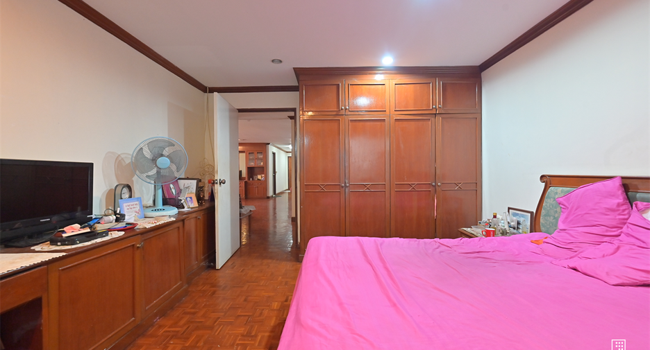 ขาย 3 ห้องนอน คอนโด ใน วัฒนา, กรุงเทพฯ