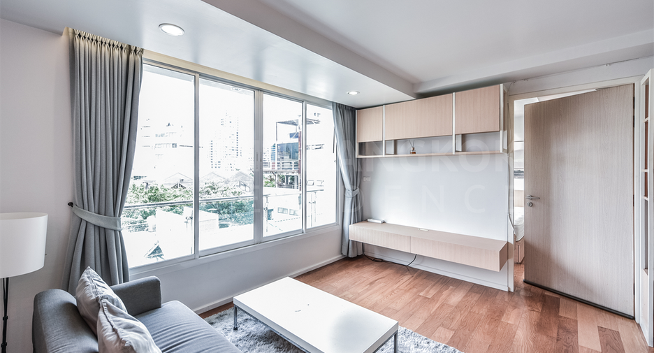 For sale 1 Beds condo in Sathon, Bangkok