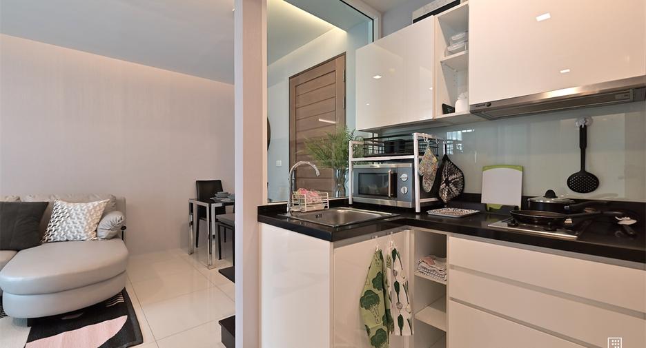 For sale 1 bed condo in Watthana, Bangkok