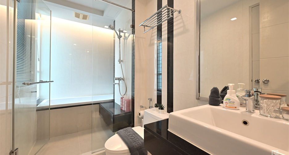 For sale 1 bed condo in Watthana, Bangkok