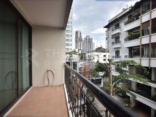 For sale 2 bedrooms condo in Khlong Toei, Bangkok