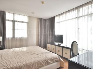 For sale 2 bedrooms condo in Khlong Toei, Bangkok