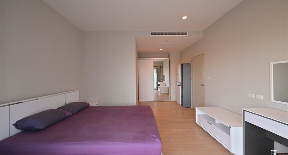 For sale 1 Beds condo in Khlong Toei, Bangkok
