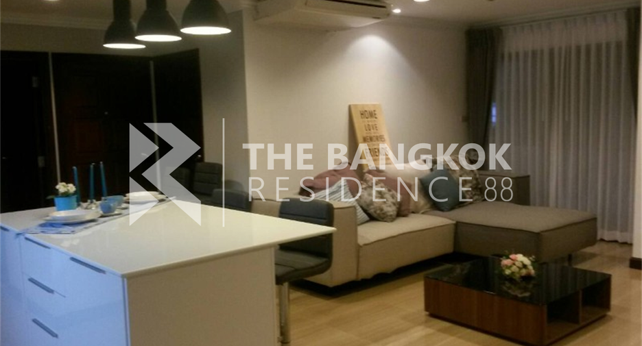 For sale 3 bedrooms condo in Watthana, Bangkok