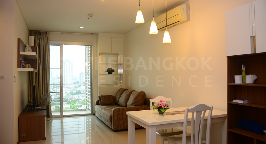 For sale 1 bed condo in Khlong San, Bangkok