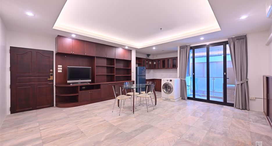 For sale 1 bed condo in Khlong Toei, Bangkok